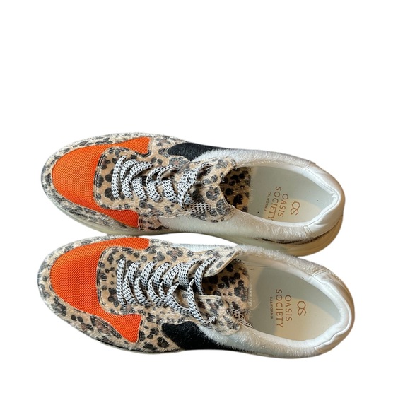Oasis Society Size 8 Sneakers Like New - Picture 5 of 7